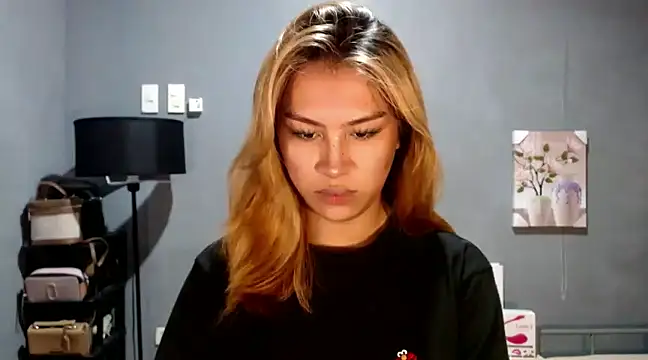 Snapshot of luxxy_grand chatting on January 23, 2025, 8:25 am luxxy grand online show from January 23, 2025, 8:25 am