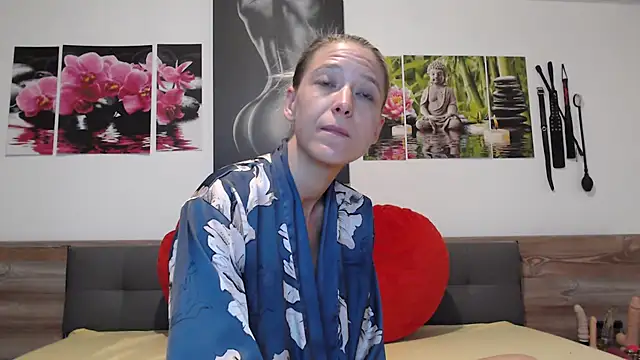 Naschkatze01 online show from October 22, 2025, 9:53 am