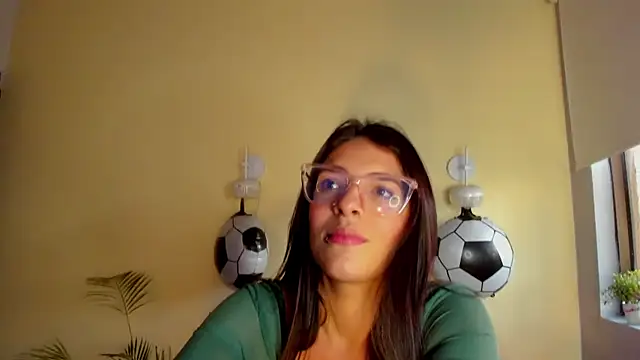 annyluna1 online show from July 6, 2026, 11:51 am