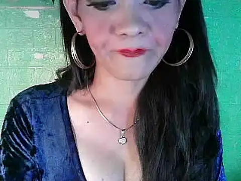 Rosebaumgardner1234 online show from February 18, 2025, 12:49 pm