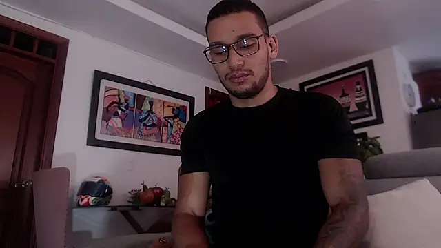 Snapshot of dvg2402 chatting on January 29, 2025, 1:49 pm dvg2402 online show from January 29, 2025, 1:49 pm