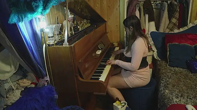 VanessaDoyle online show from November 21, 2025, 4:16 pm