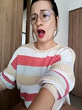 Snapshot of Verito_hot chatting on January 13, 2025, 5:55 pm Verito hot online show from January 13, 2025, 5:55 pm