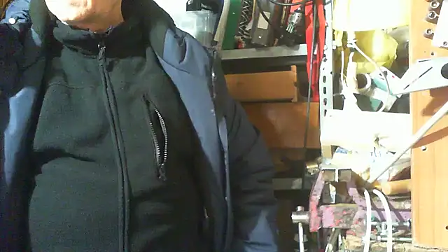 nonnomaturobisex online show from December 14, 2025, 9:36 am