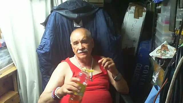 nonnomaturobisex online show from June 18, 2026, 3:05 pm