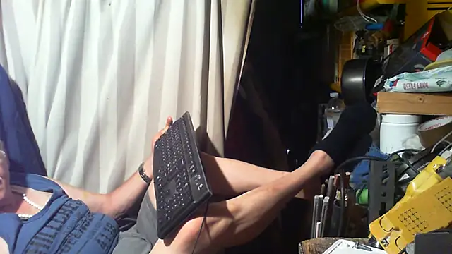 Snapshot of nonnomaturobisex chatting on July 29, 2026, 9:51 am nonnomaturobisex online show from July 29, 2026, 9:51 am