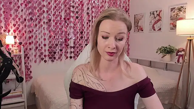 MissRightX online show from June 21, 2026, 9:45 am