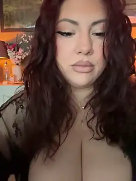 CurvyKimmy1 online show from April 22, 2026, 9:22 am