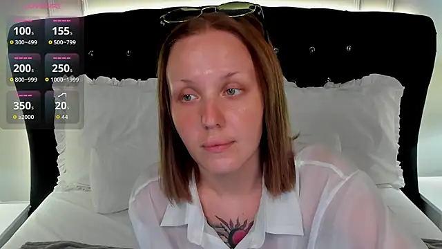 LianaFord online show from May 26, 2026, 5:03 am