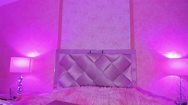 AntonellaRossi online show from November 24, 2025, 7:46 pm