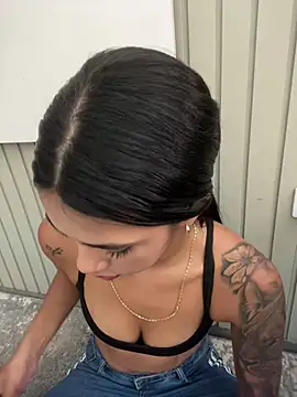 AntonellaRossi online show from July 24, 2026, 6:06 pm