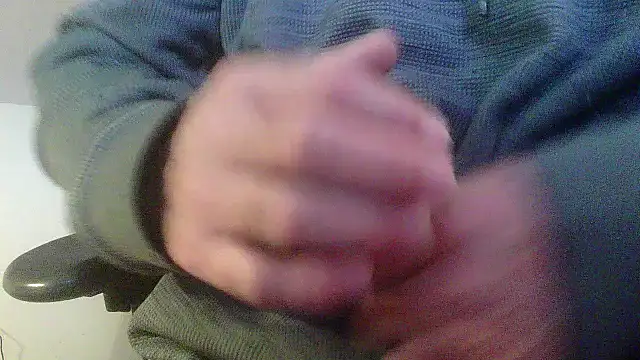 Snapshot of OralDesires2 chatting on December 8, 2024, 6:06 pm OralDesires2 online show from December 8, 2024, 6:06 pm