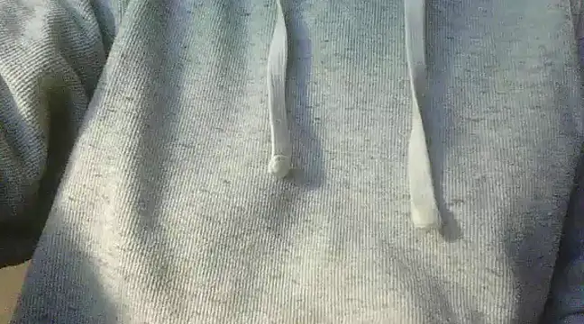 Snapshot of OralDesires2 chatting on January 23, 2025, 2:23 am OralDesires2 online show from January 23, 2025, 2:23 am