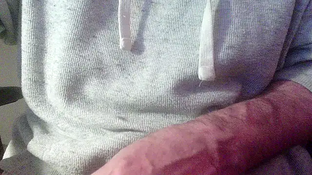 Snapshot of OralDesires2 chatting on January 24, 2025, 12:52 am OralDesires2 online show from January 24, 2025, 12:52 am