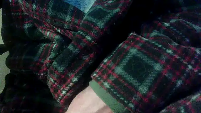 Snapshot of OralDesires2 chatting on February 6, 2025, 7:40 pm OralDesires2 online show from February 6, 2025, 7:40 pm