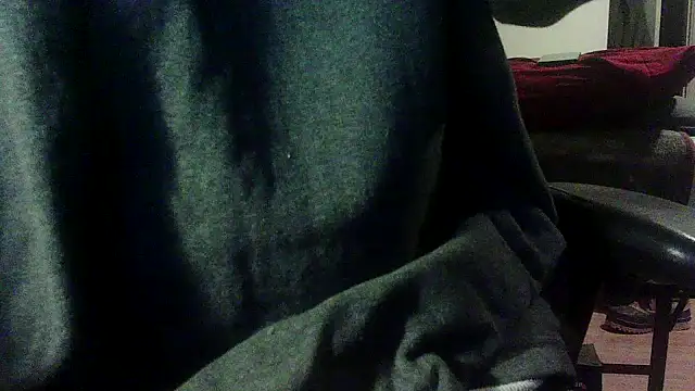 Snapshot of OralDesires2 chatting on March 2, 2025, 10:56 am OralDesires2 online show from March 2, 2025, 10:56 am