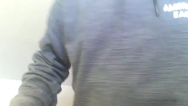 Snapshot of OralDesires2 chatting on March 10, 2025, 7:40 pm OralDesires2 online show from March 10, 2025, 7:40 pm