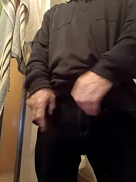 Snapshot of OralDesires2 chatting on November 7, 2025, 10:54 pm OralDesires2 online show from November 7, 2025, 10:54 pm