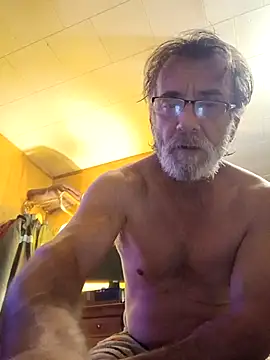 Snapshot of OralDesires2 chatting on November 26, 2025, 10:22 pm OralDesires2 online show from November 26, 2025, 10:22 pm