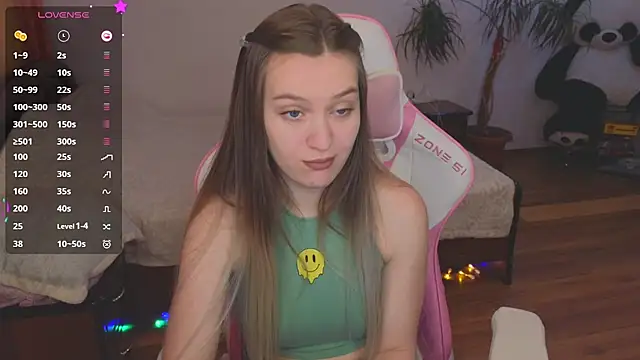 CyrilaPuff online show from December 16, 2024, 4:55 am