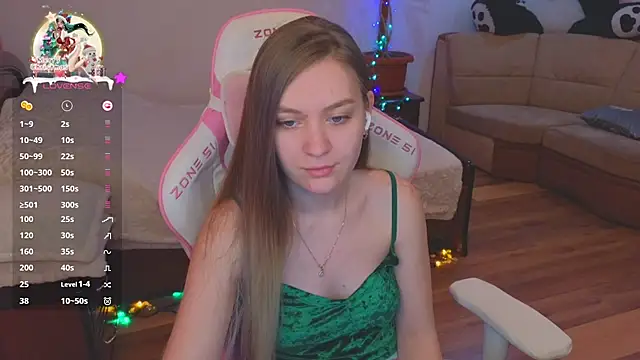 CyrilaPuff online show from December 28, 2024, 6:39 am