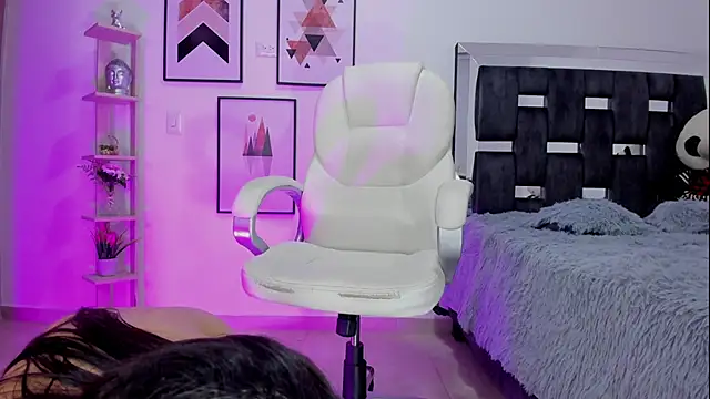 Snapshot of victoria_castillo1 chatting on March 13, 2025, 1:32 am victoria castillo1 online show from March 13, 2025, 1:32 am