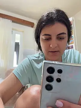 NathalieDream online show from April 27, 2026, 11:41 am