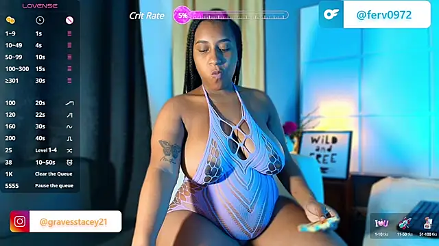 Snapshot of StaceyGraves_ chatting on December 3, 2024, 1:43 pm StaceyGraves online show from December 3, 2024, 1:43 pm