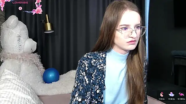 KateJonson online show from July 30, 2026, 7:51 am