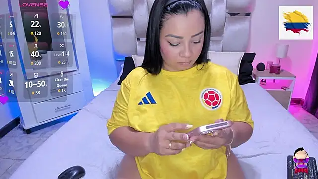 MelanyShayk online show from June 27, 2026, 10:59 pm