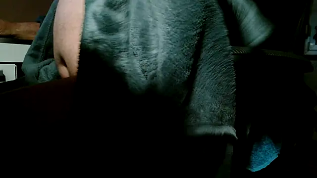 suedel65 online show from November 18, 2025, 4:06 am