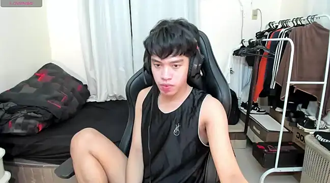 Lightjt04 online show from March 14, 2025, 2:20 am