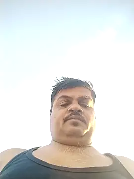 Desi Londa 143 online show from October 2, 2025, 1:23 am