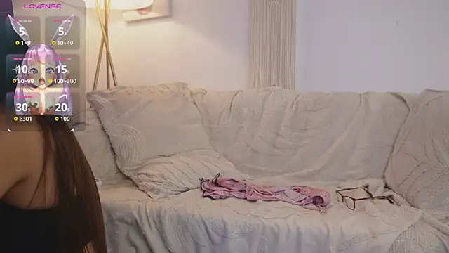 bunnycuteshy online show from January 7, 2026, 1:46 pm