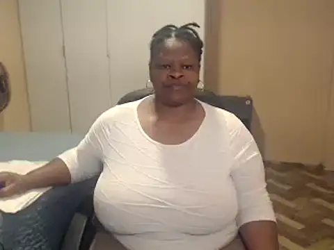 Snapshot of sweetnoziexx chatting on May 21, 2026, 5:36 am sweetnoziexx online show from May 21, 2026, 5:36 am