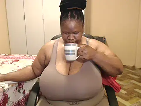 Snapshot of sweetnoziexx chatting on July 24, 2026, 5:16 am sweetnoziexx online show from July 24, 2026, 5:16 am