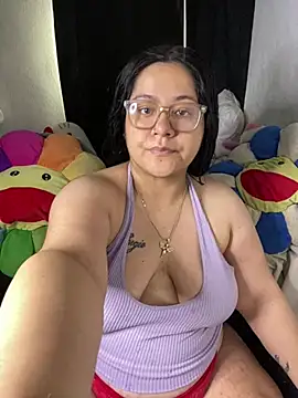 MsConejitaa online show from July 25, 2026, 4:04 pm
