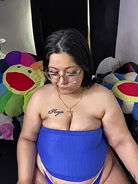 MsConejitaa online show from July 30, 2026, 4:28 pm