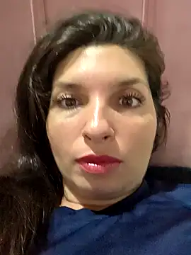 Azahara Amin  online show from April 26, 2026, 6:16 pm