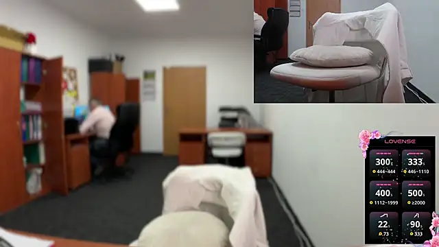 legsLONG online show from February 21, 2025, 5:13 am