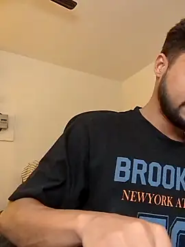 Snapshot of _IRRESISTIBLE_ chatting on February 7, 2025, 9:16 am IRRESISTIBLE online show from February 7, 2025, 9:16 am