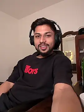 Snapshot of _IRRESISTIBLE_ chatting on February 28, 2025, 4:31 pm IRRESISTIBLE online show from February 28, 2025, 4:31 pm