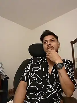 Snapshot of _IRRESISTIBLE_ chatting on March 21, 2025, 12:06 pm IRRESISTIBLE online show from March 21, 2025, 12:06 pm