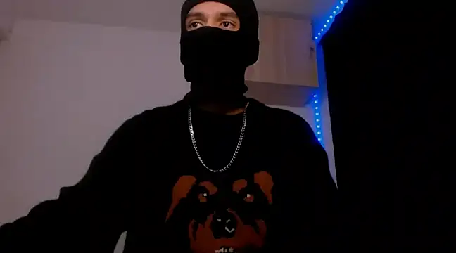 Snapshot of Samuel_Suarez chatting on December 30, 2024, 12:00 am Samuel Suarez online show from December 30, 2024, 12:00 am