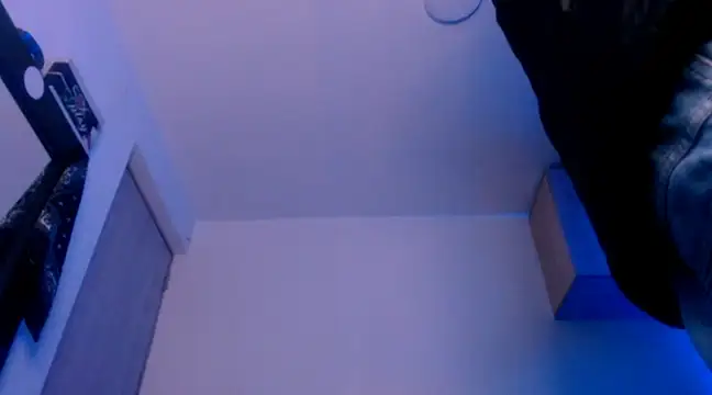 Snapshot of Samuel_Suarez chatting on February 7, 2025, 6:35 am Samuel Suarez online show from February 7, 2025, 6:35 am