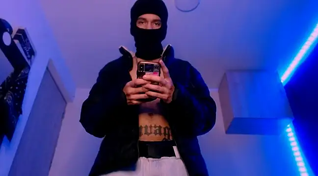 Snapshot of Samuel_Suarez chatting on February 13, 2025, 11:06 am Samuel Suarez online show from February 13, 2025, 11:06 am