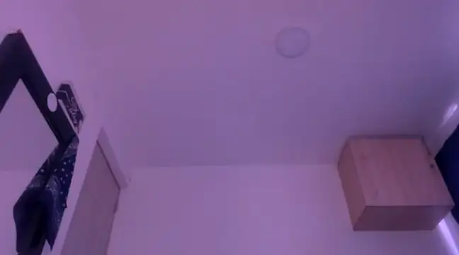 Snapshot of Samuel_Suarez chatting on February 19, 2025, 3:27 pm Samuel Suarez online show from February 19, 2025, 3:27 pm