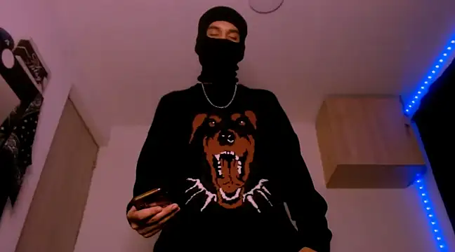 Snapshot of Samuel_Suarez chatting on February 22, 2025, 10:29 am Samuel Suarez online show from February 22, 2025, 10:29 am