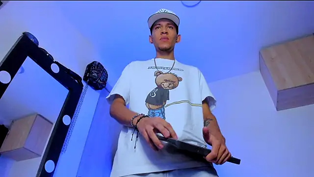 Snapshot of Samuel_Suarez chatting on September 10, 2025, 5:07 am Samuel Suarez online show from September 10, 2025, 5:07 am