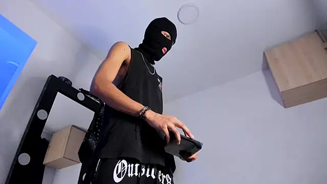 Snapshot of Samuel_Suarez chatting on October 6, 2025, 12:52 am Samuel Suarez online show from October 6, 2025, 12:52 am